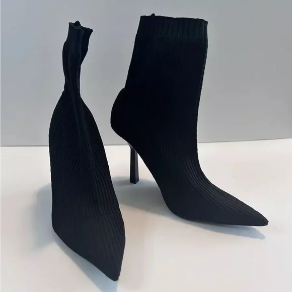 Zara Black Fabric Sock Ankle Booties With Heel Size 8 or 8.5 - Picture 2 of 8